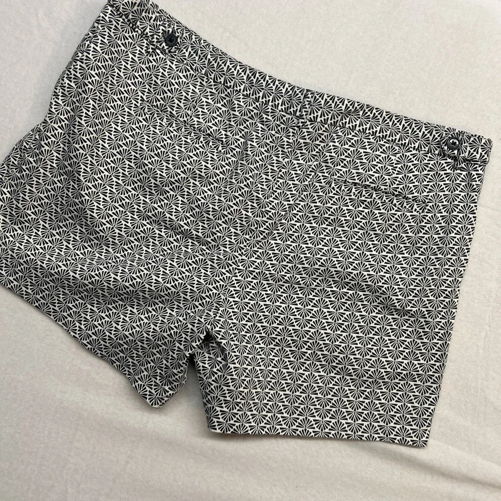 Laundry by Shelli Segal Printed‎ Shorts Women's Black/White Size 14 34X4.5
